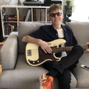 murió el bajista de The Smiths, a quien lo aquejaba un lamentable cáncer